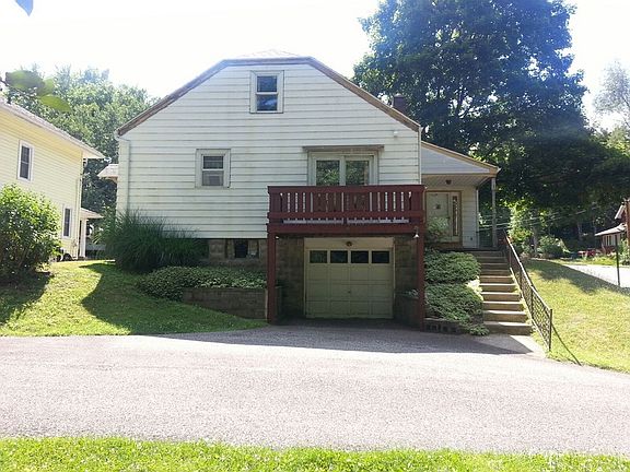 2nd image of 561 Woodland Ave