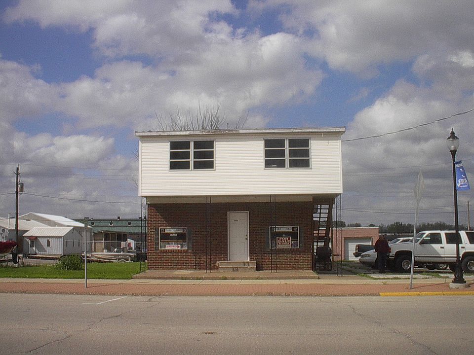 1st image of 1121 1st Avenue