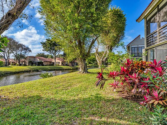 4th image of 5757 Fairway Park Court #105