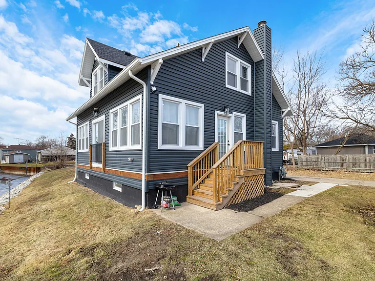 26415 W Beach St — Photo 28