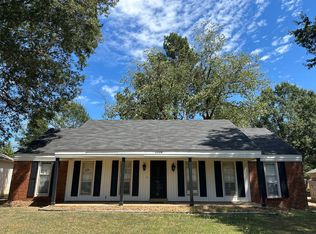2328 Eastover Dr, Memphis, TN 38119