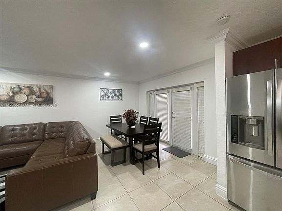 5th image of 4421 SW 133rd Ave
