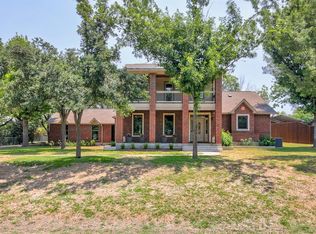 1325 Huntington Trl, Round Rock, TX 78664