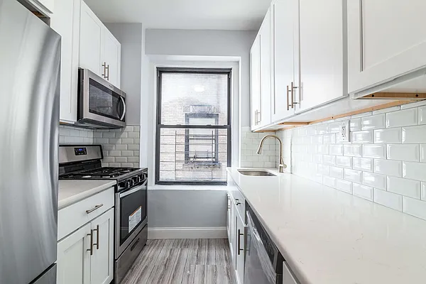 Rented by Clove Realty LLC | media 1