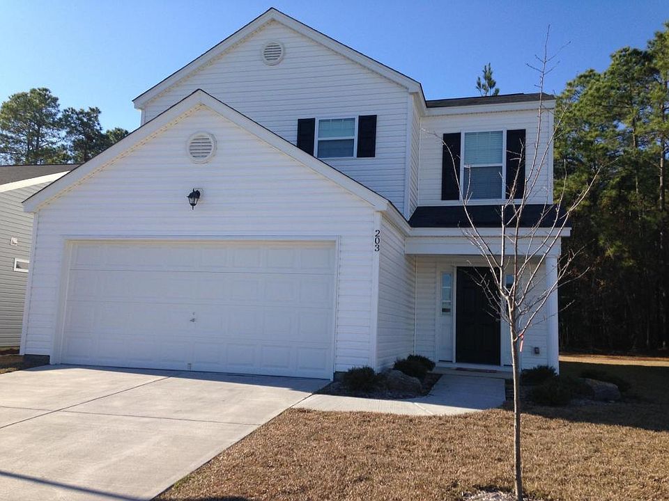 1st image of 203 Coosawatchie St