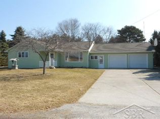 2470 N Pruess Rd, Hemlock, MI 48626