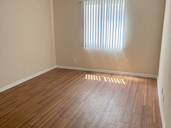 5th image of 4450 Murietta Ave APT 2