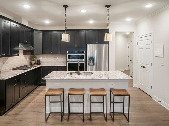 Gourmet kitchen with center island - Model Representation