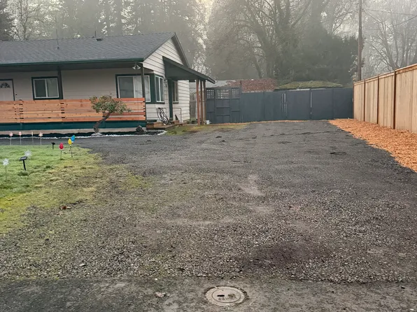 4348 Katy Ln, Eugene, OR 97404