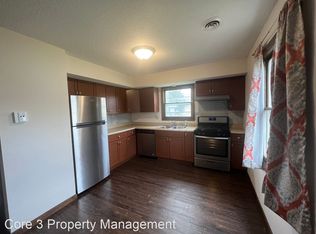 401 W Jackson St APT 19, Athens, IL 62613