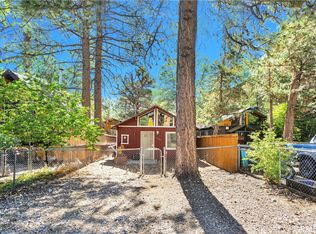 409 Wabash Ln, Sugarloaf, CA 92386
