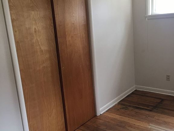 4th image of 809 E Bradley St #1/2