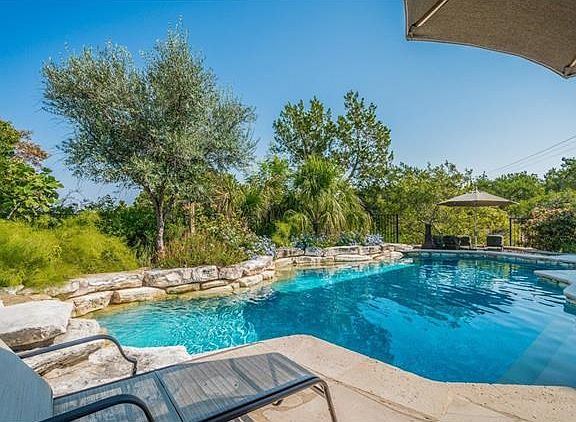 4th image of 3600 Serene Hills Dr