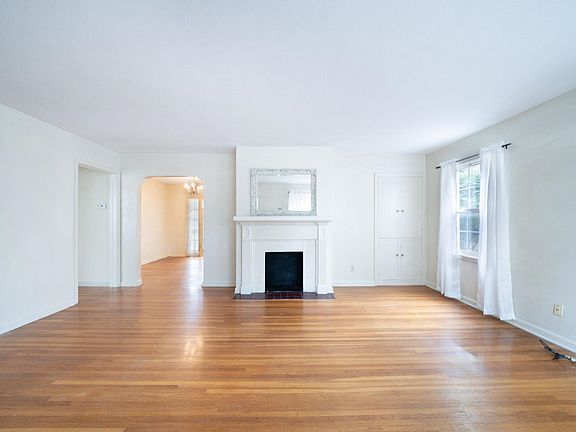 4th image of 447 S Glendale St