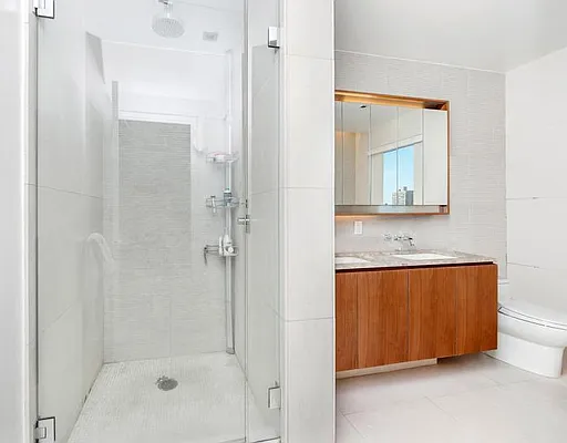Sold by Keller Williams NYC | media 8