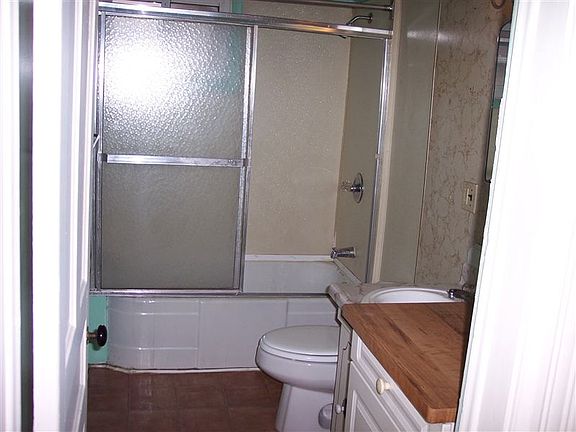 1507 Pringle Upper Bath