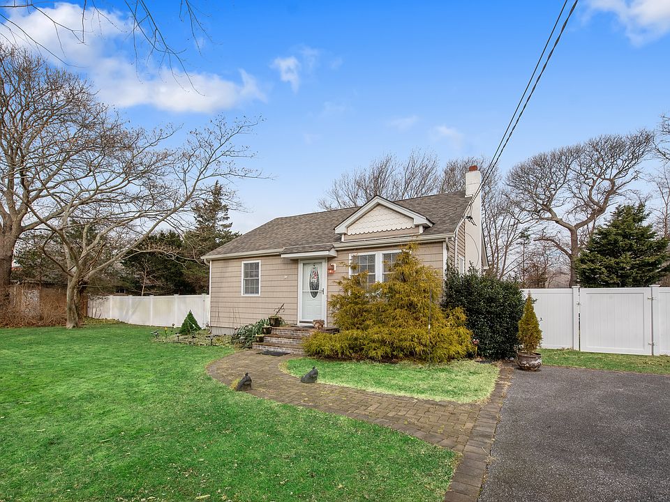 1st image of 89 Westminster Dr