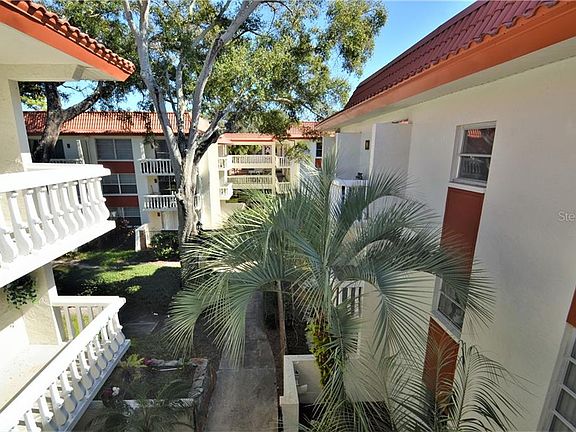 4th image of 1001 Pearce Dr Unit 307