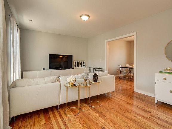 4th image of 611 Madison St APT 2