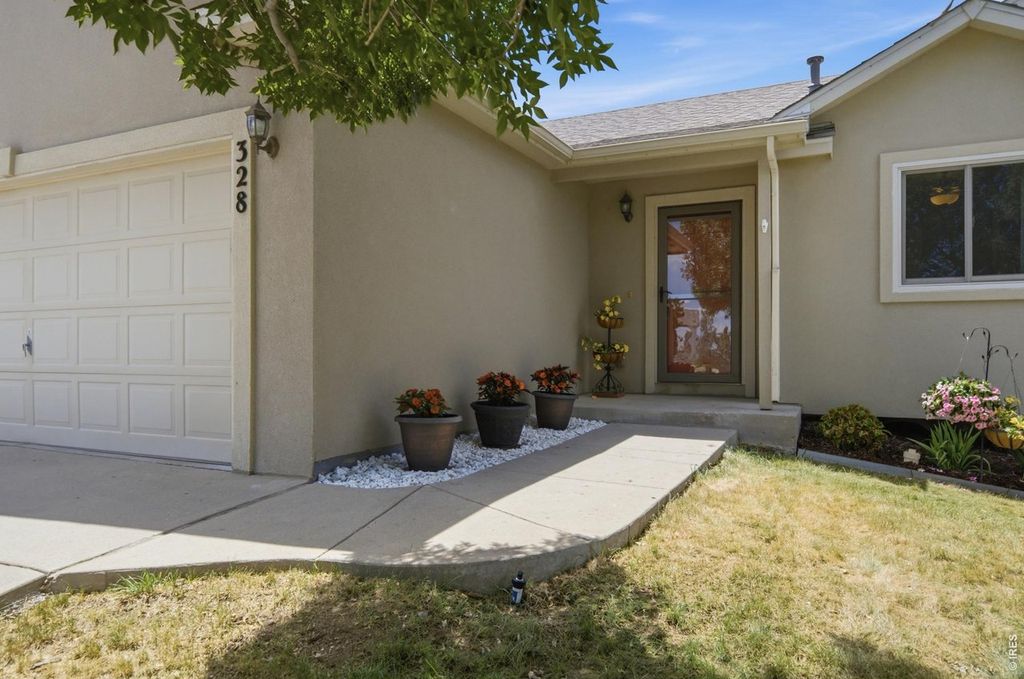 328 Brittlebush Dr