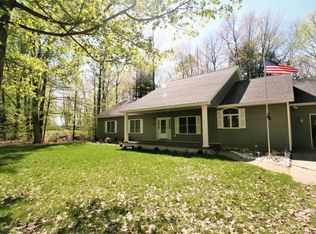 9309 Lighthouse Dr, Lake, MI 48632