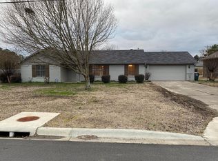 4 Eve Ln, Conway, AR 72034