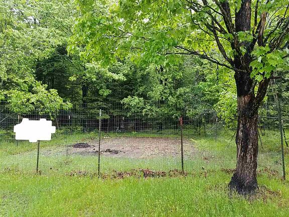 4th image of 440 W Carpenter Ln
