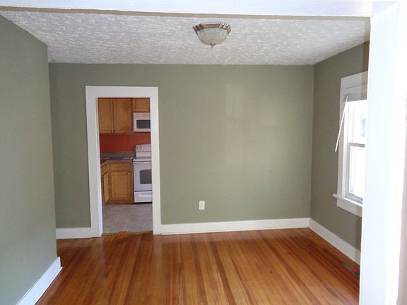 3rd image of 203 N 14th Ave