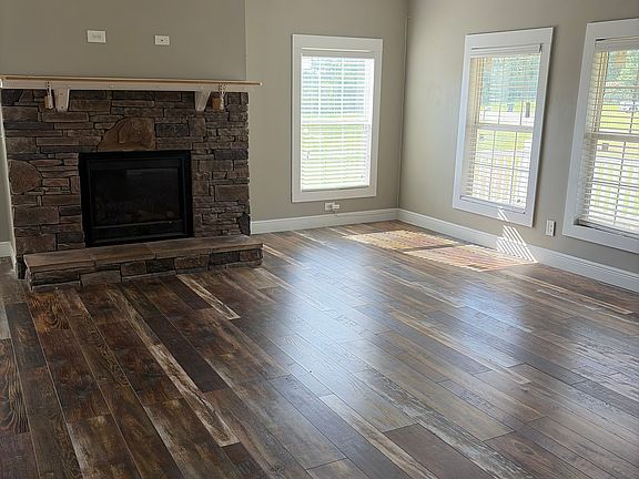 4th image of 153 Purdy Rd