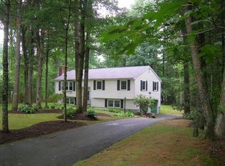 8 Cardinal Ln, Litchfield, NH 03052