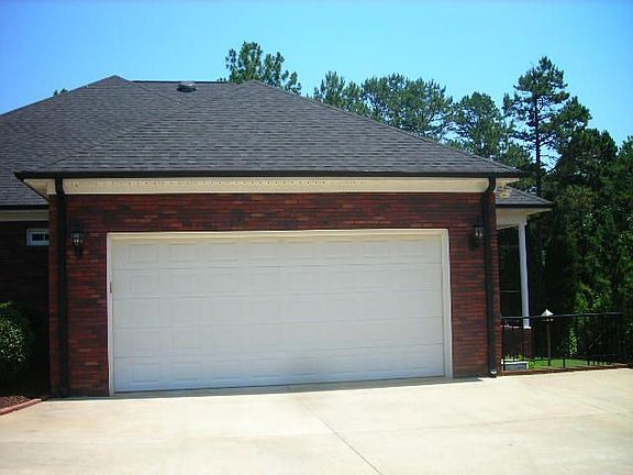 Large 3 Car Workshop Detached 