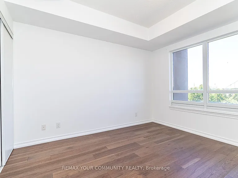 9245 Jane St #514 — Photo 28