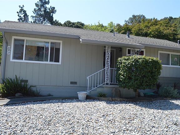 2nd image of 35 Griggs Ln