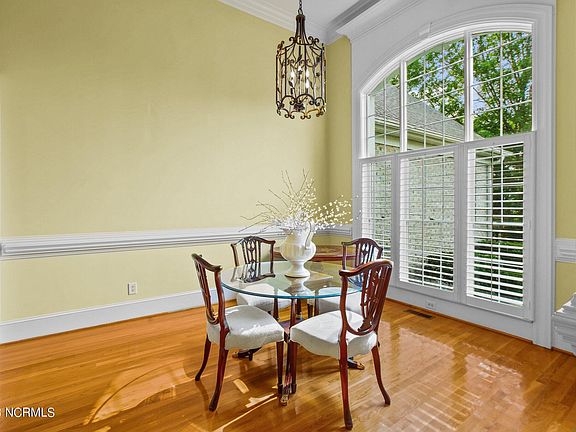5th image of 3010 Westview Drive