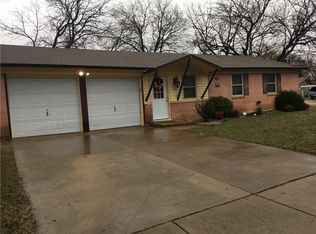 5753 Emerson Dr, Watauga, TX 76148