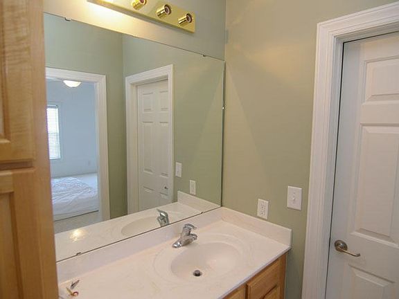 3rd image of 1946-202 Tara Ct