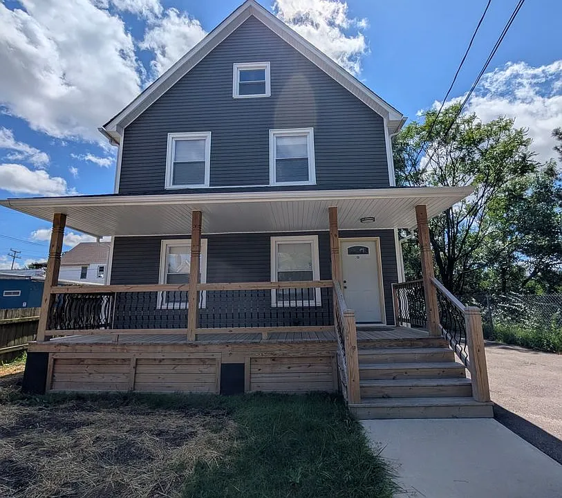 1431 Rowley Ave