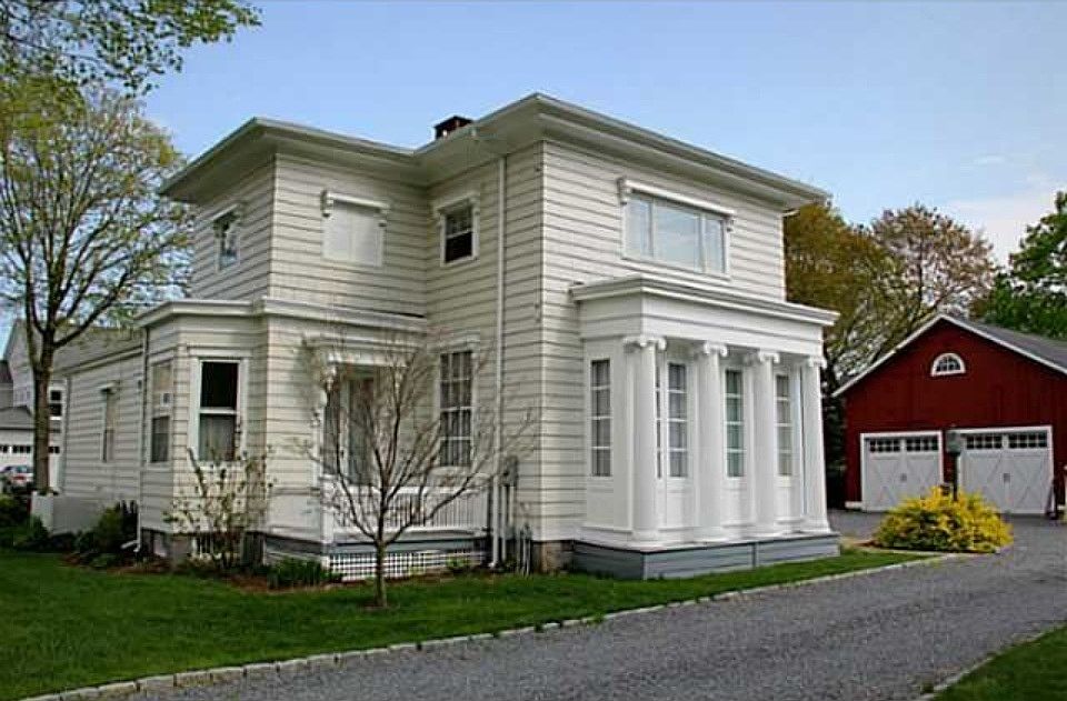 1st image of 1670 Elm St