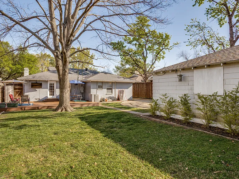 6236 Monticello Ave — Photo 24