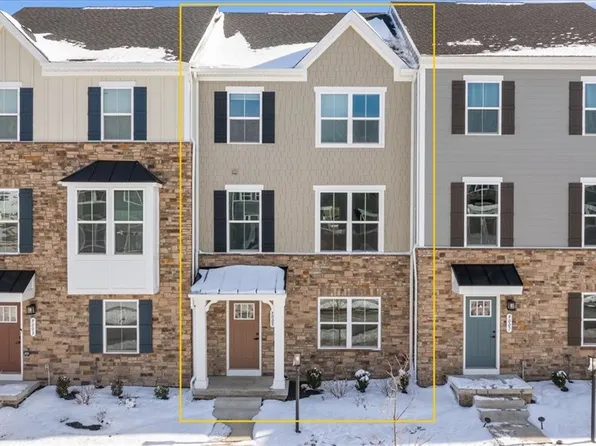 9005 Hickory Rd, Gibsonia, PA 15044