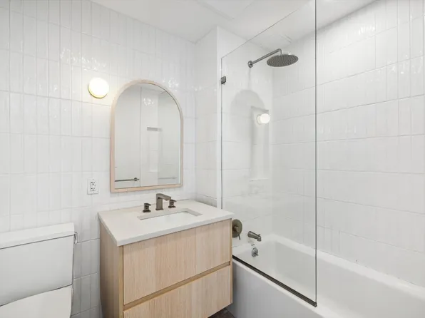 8 Marcy Avenue image 5 of 14