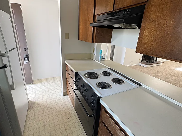 673 Piedmont Ave NW — Photo 4