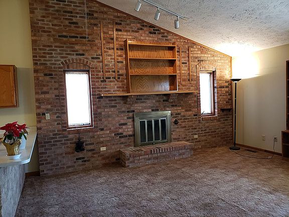 5th image of 23884 Pennington Rd