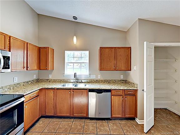 4th image of 5523 Black Fox Ct