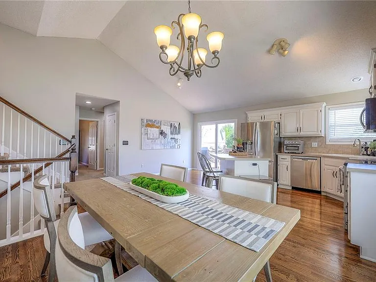 15619 S Brougham Dr — Photo 17
