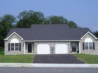 26 Marsha Dr, Cressona, PA 17929