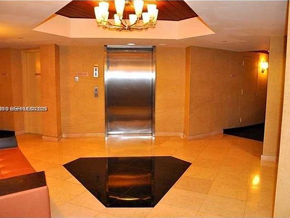 2nd image of 3300 NE 191st St APT 518