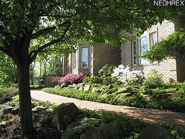 4th image of 1120 Riverwoods Dr