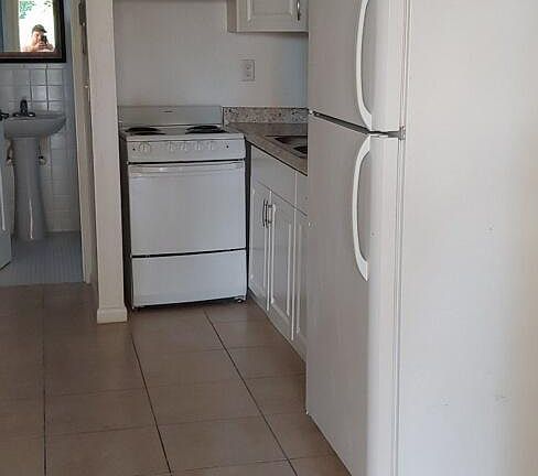 4th image of 150 Peachtree St