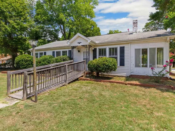 313 E Florida St, Clinton, SC 29325